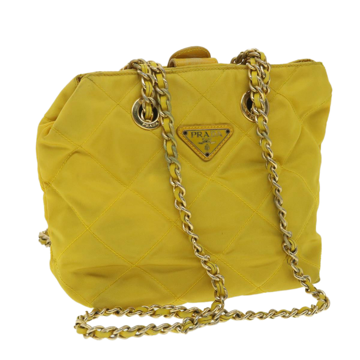 Prada quilted 2025 chain bag