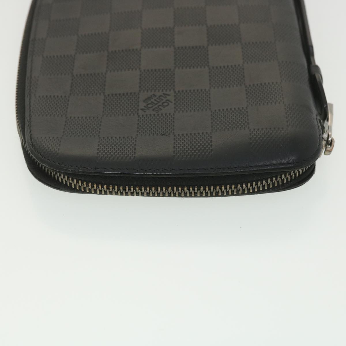 Louis Vuitton Laptop Sleeve Damier Graphite 13 Black/Grey in Toile