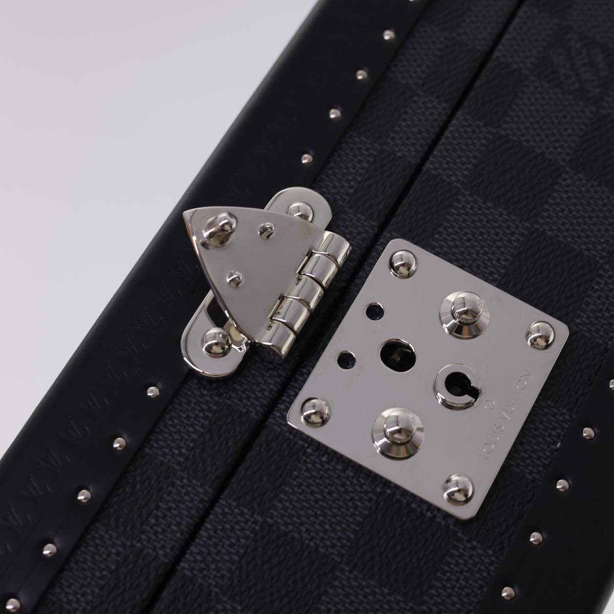 Shop Louis Vuitton 8 watch case (N48226) by 碧aoi