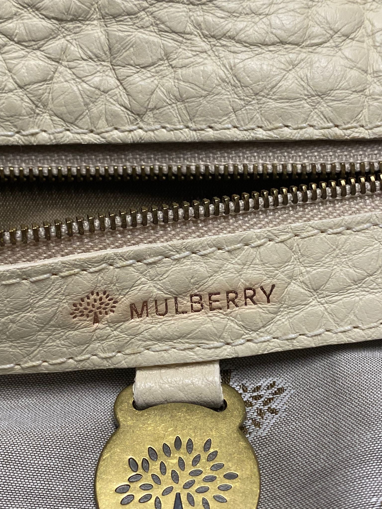 Vintage Mulberry handbag Black Leather ref.748496 - Joli Closet
