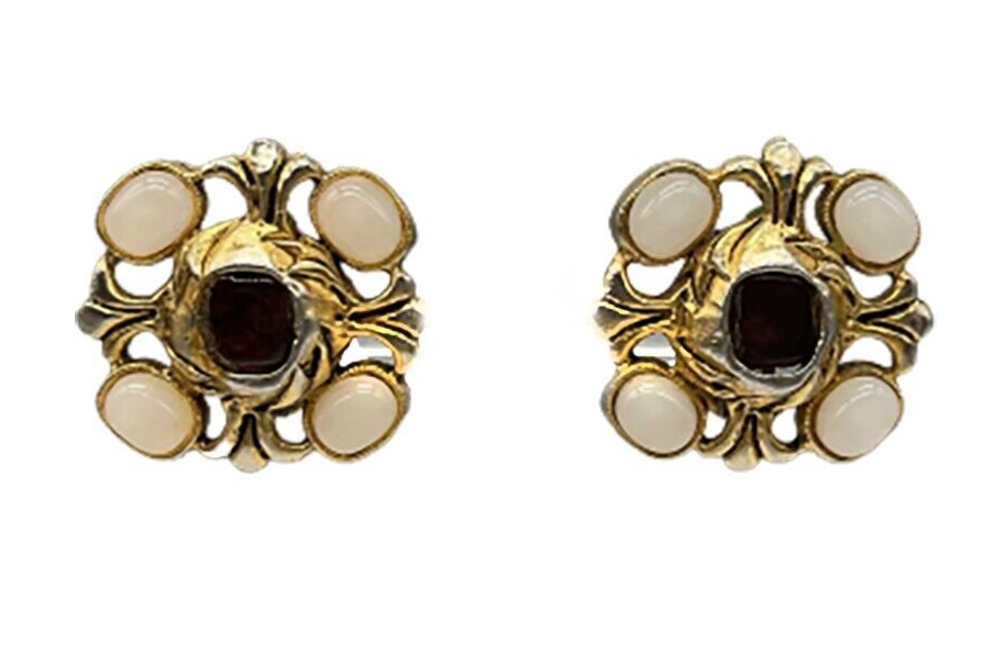 Chanel gripoix discount earrings