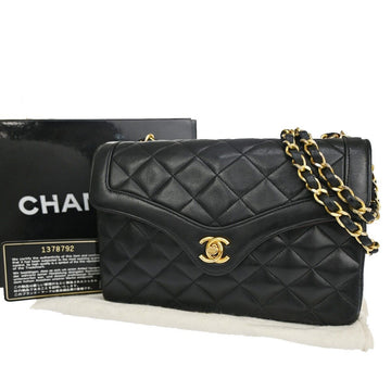 CHANEL Matelasse Shoulder Bag