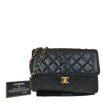 CHANEL Matelasse Shoulder Bag