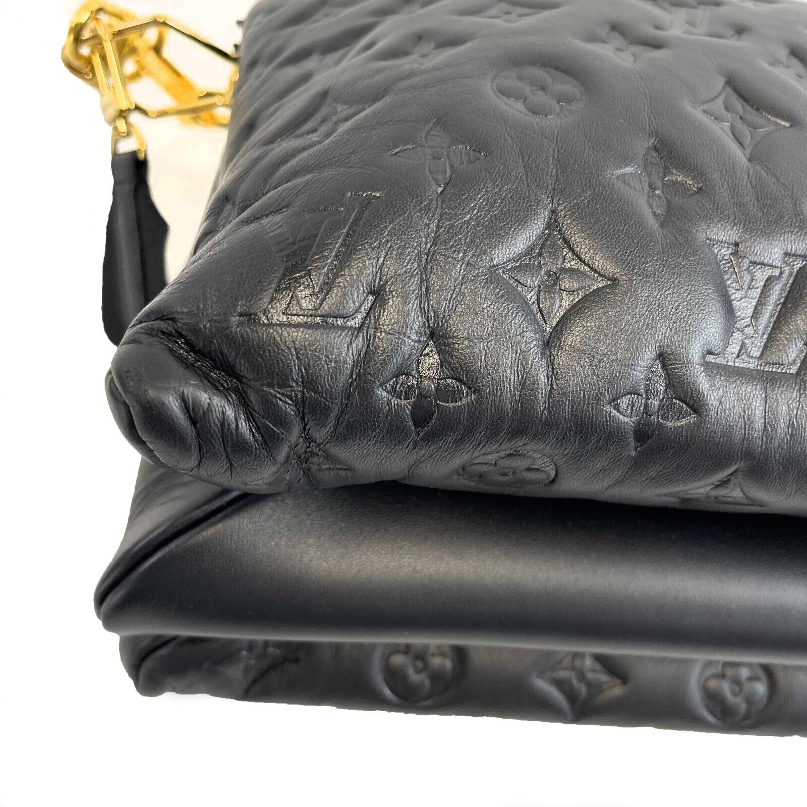 Louis Vuitton - Coussin MM - Black Leather Shoulder Bag w/ 2 Straps FULL  KIT For Sale at 1stDibs