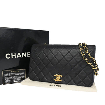 CHANEL Matelasse Shoulder Bag