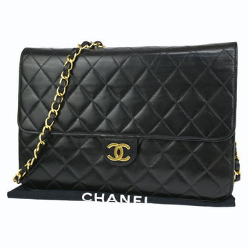 CHANEL Matelasse Shoulder Bag