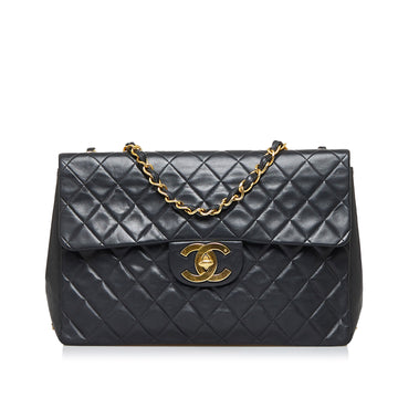 CHANEL Maxi Classic Lambskin Single Flap Shoulder Bag