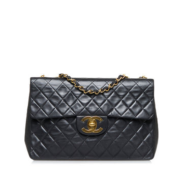 CHANEL Maxi Classic Lambskin Single Flap Shoulder Bag