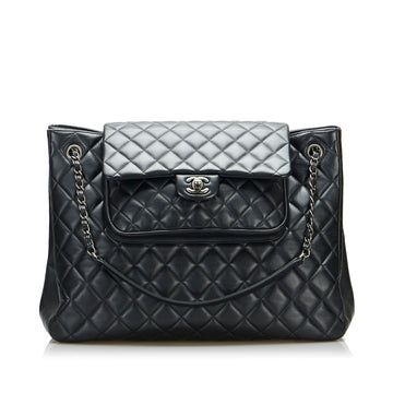 CHANEL Paris-Edinburgh Flap Shoulder Bag