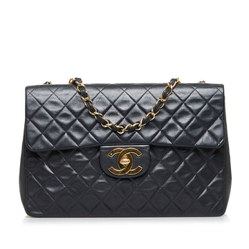 CHANEL Maxi Classic Lambskin Single Flap Shoulder Bag