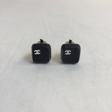 Chanel Black White CC Square Clip On Earrings Sku# 60569