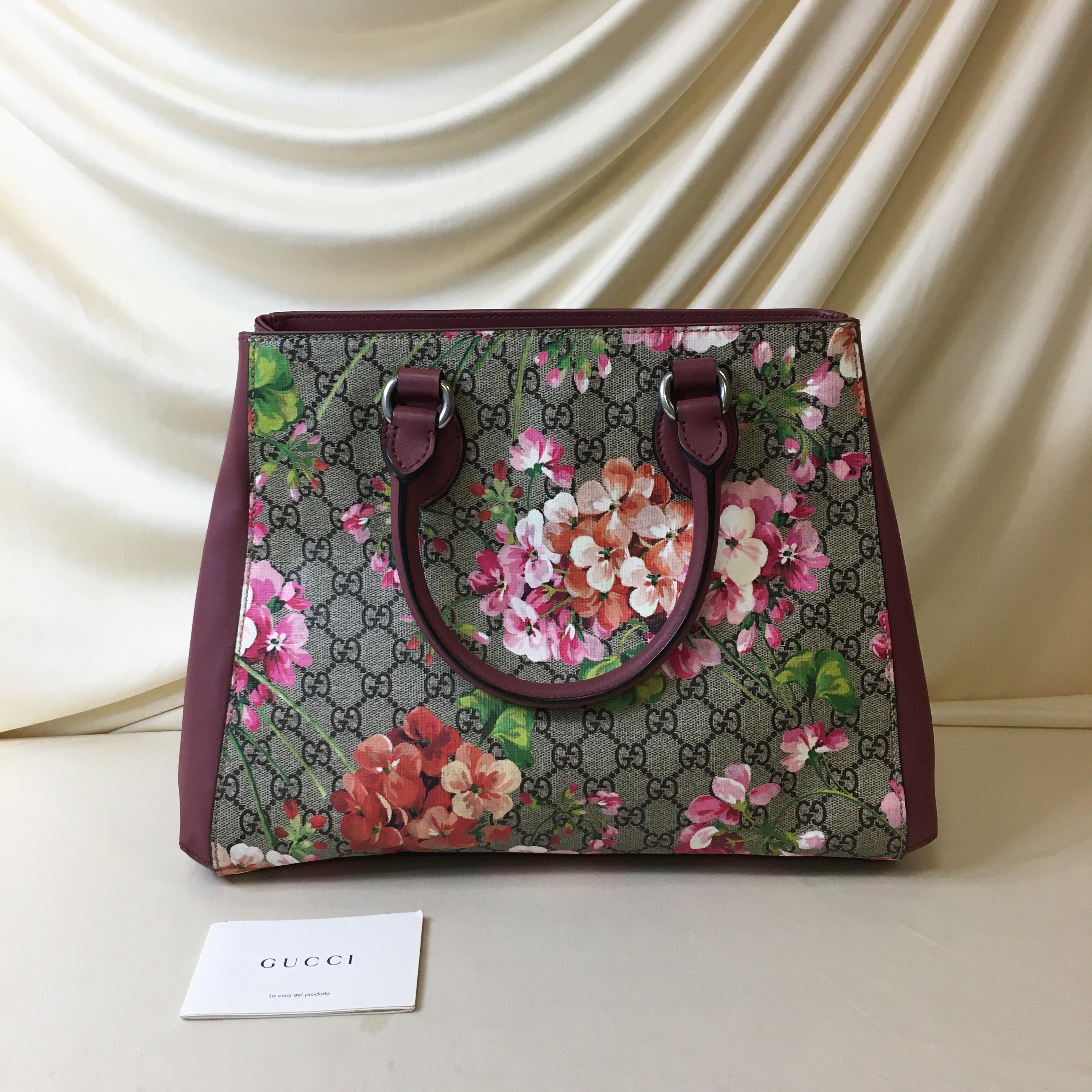 Preowned Gucci Berry Floral Tote With Strap Tote Sku 65768