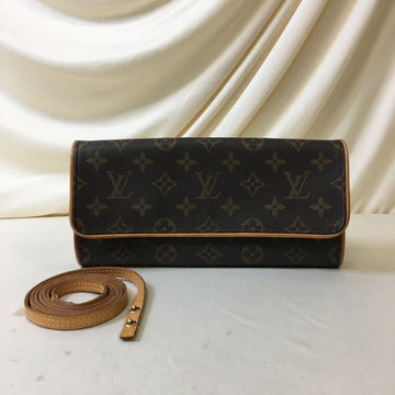 Louis Vuitton Monogram Twin GM Sku# 67577