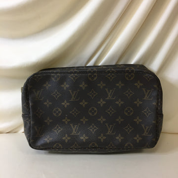 Louis Vuitton Monogram Trousse Toilette 28 Sku# 67624