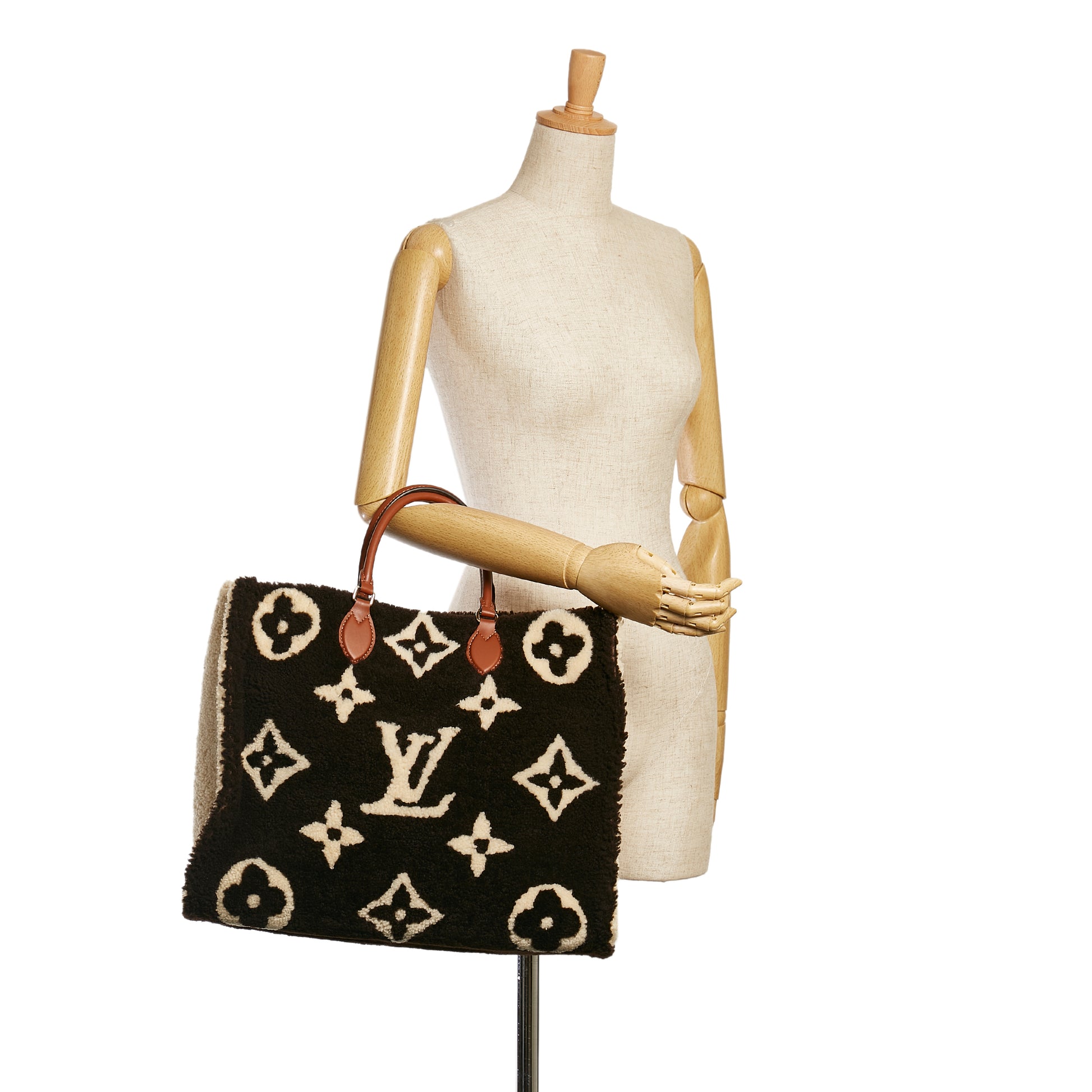 Louis Vuitton OnTheGo Tote Monogram Giant Teddy Fleece GM Brown