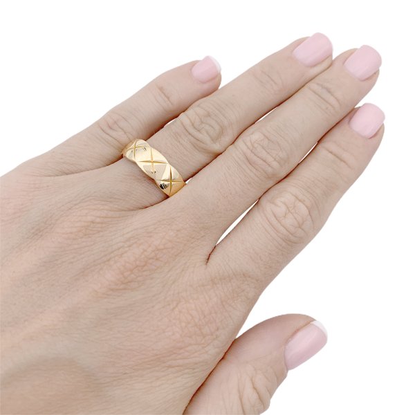 CHANEL gold ring Coco Crush collection