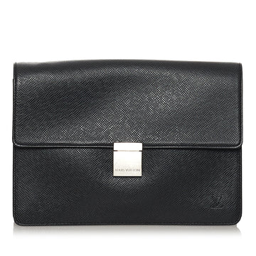 Louis Vuitton Taiga Selenga Clutch Bag