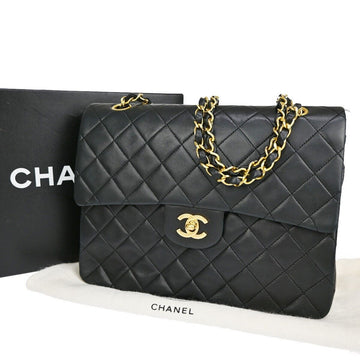 CHANEL Matelasse Shoulder Bag