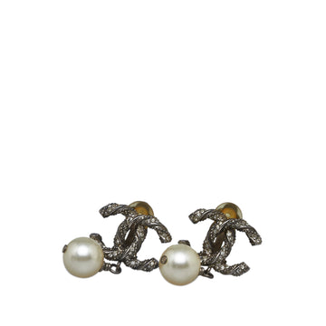 CHANEL CC Faux Pearl Clip-On Earrings Costume Earrings