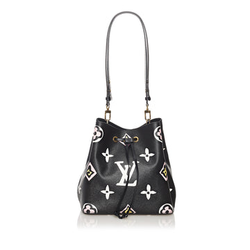 Louis Vuitton Monogram Giant Jungle Neonoe Bucket Bag