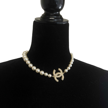 CHANEL CC Graduating Pearl 100th Anniversary Necklace Fall 2021