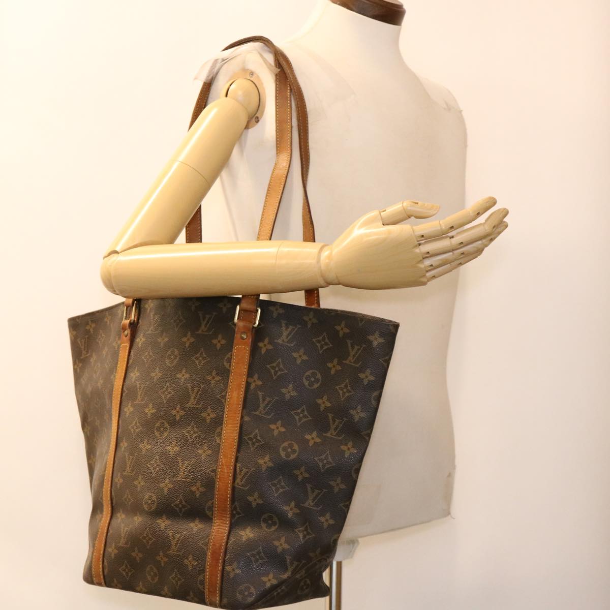 Louis vuitton monogram best sale sac shopping tote bag