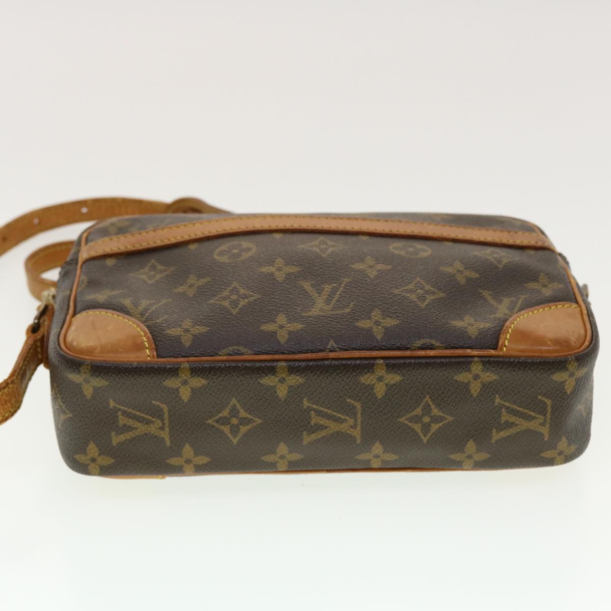 Louis Vuitton Monogram Trocadero 23 Crossbody Bag M51276 – Timeless Vintage  Company