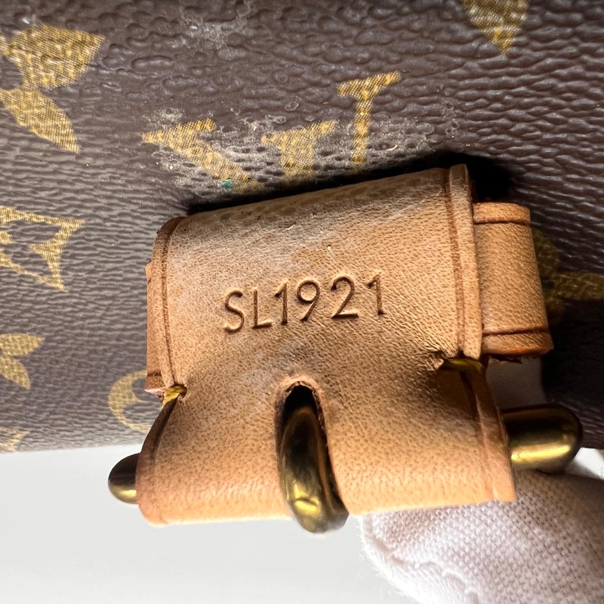 Louis Vuitton Beverly Business Bag M51120 – Timeless Vintage Company