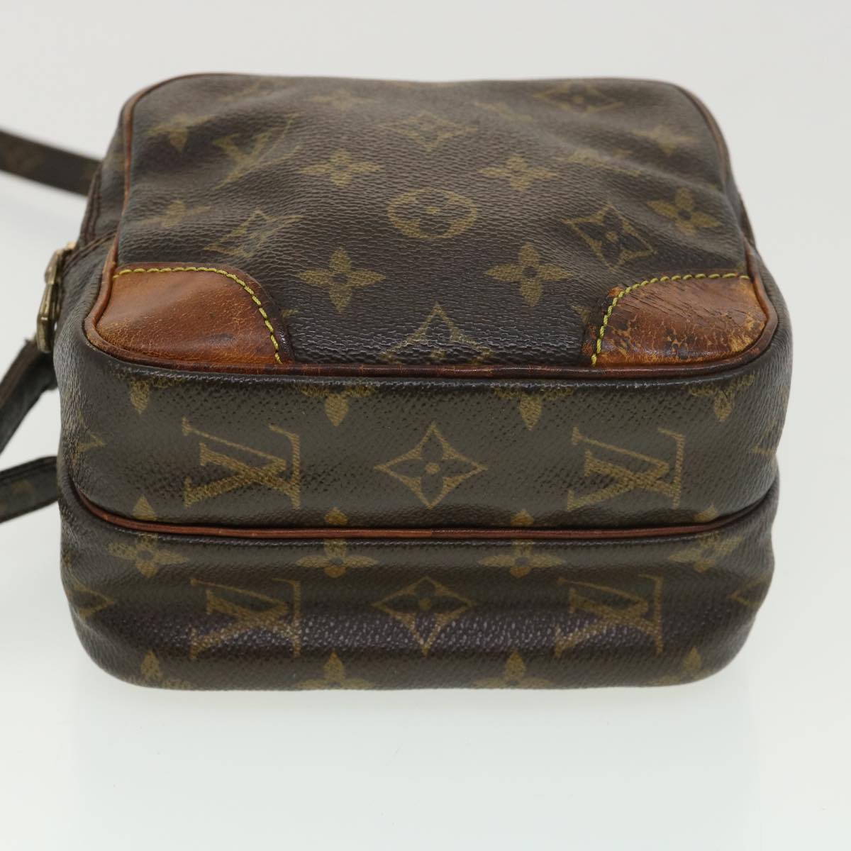 Louis-Vuitton-Monogram-e-Shoulder-Bag-M45236 – dct