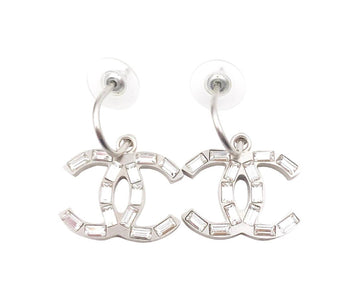 CHANEL Silver CC Baguette Crystal Glitter Large Piercing Earrings