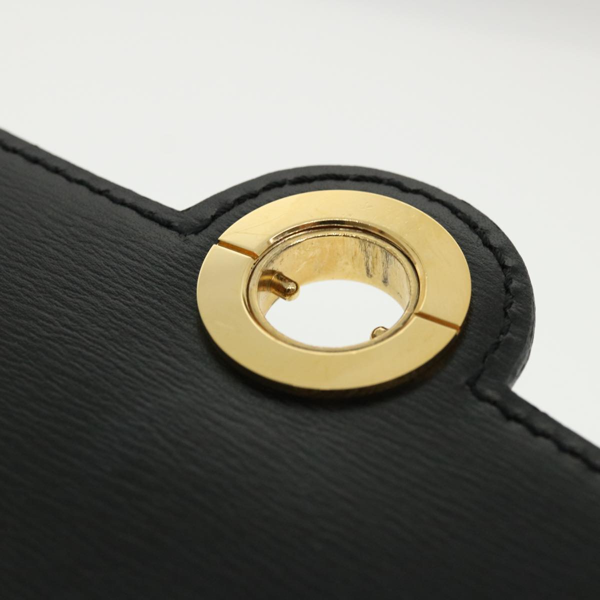LOUIS VUITTON Epi Pochette Arche Shoulder Bag Black Noir M52572 LV Auth  ep225 Leather ref.718561 - Joli Closet