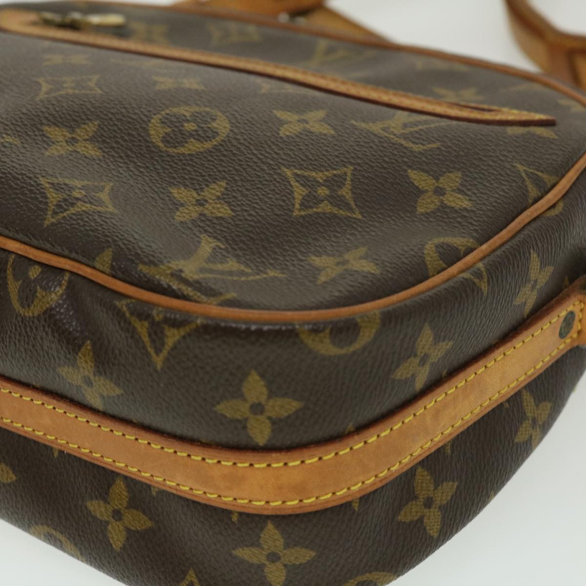 Louis-Vuitton-Monogram-Senlis-Shoulder-Bag-Crossbody-Bag-M51222