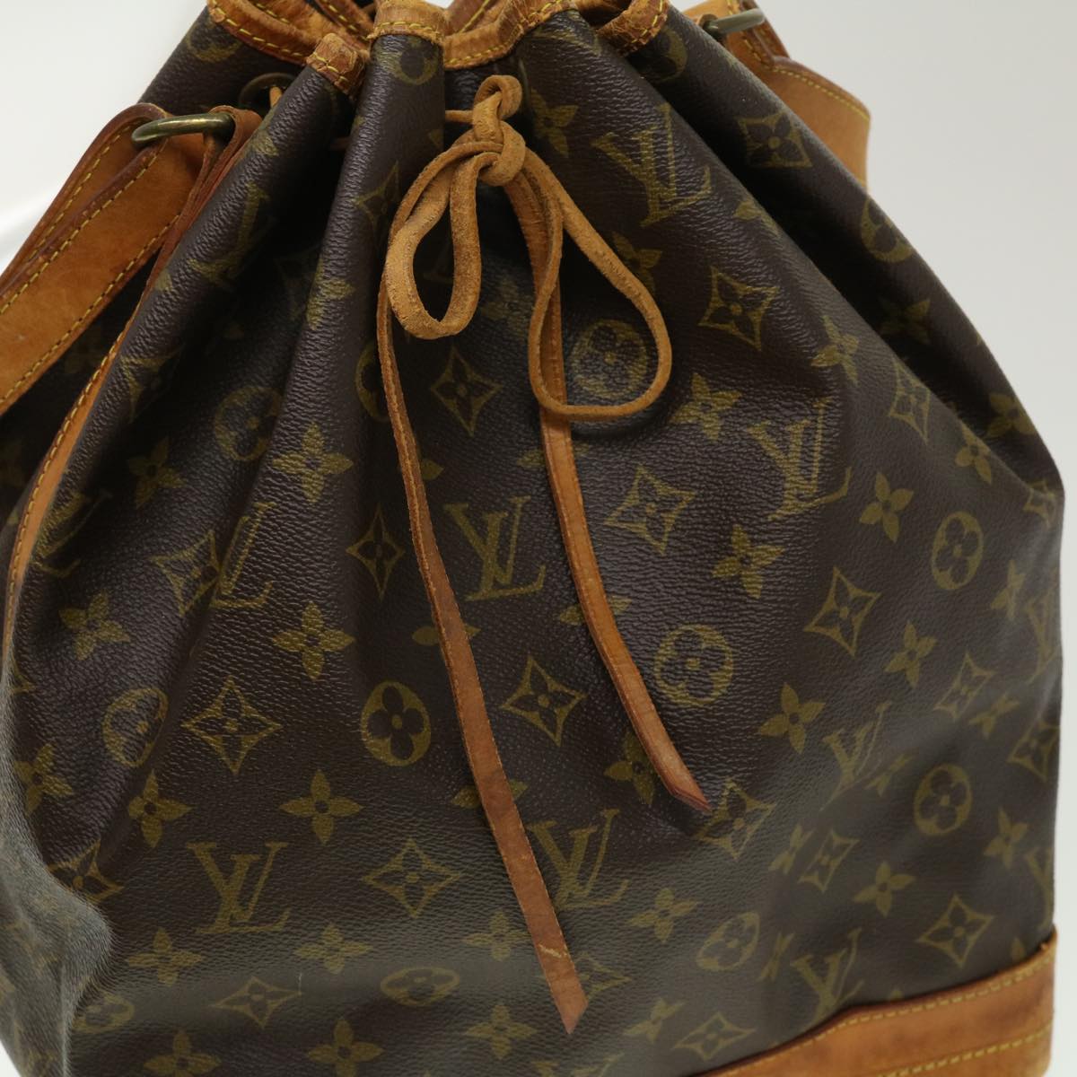 Chanel - Louis Vuitton, Sale n°2245, Lot n°84