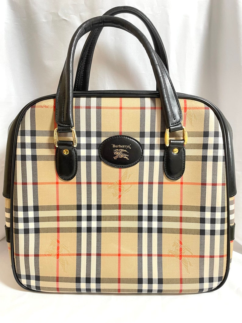 Burberry classic hotsell bag collection