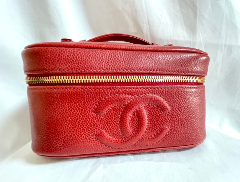 Vintage Chanel Pouch Redcaviarskin