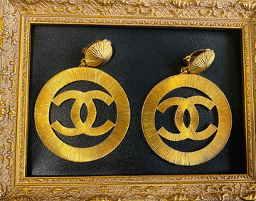 CHANEL Vintage extra large round hoop round earrings with CC mark motif