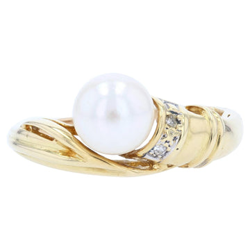 Modern Diamond Cultured Pearl 18 Karat Yellow Gold Ring