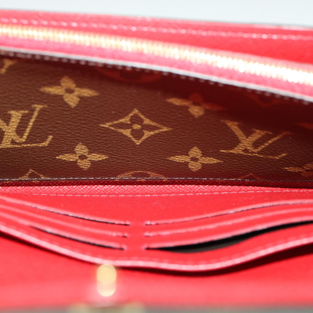 Shop Louis Vuitton PORTEFEUILLE SARAH Sarah wallet retiro (M61184) by SkyNS