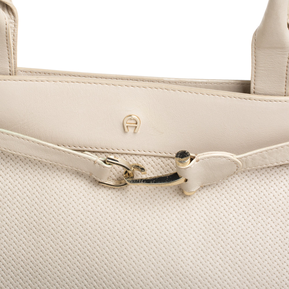 AIGNER Cream Leather Cavallina Tote