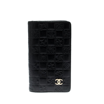 Chanel Black Quilted Charm Icon Leather CC Bifold Wallet