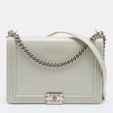 Chanel Pearl Iridescent Glazed Leather Large Reverso Boy Flap Bag