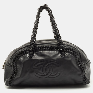 CHANEL Black Matte Leather Large Luxe Ligne Bowler Bag