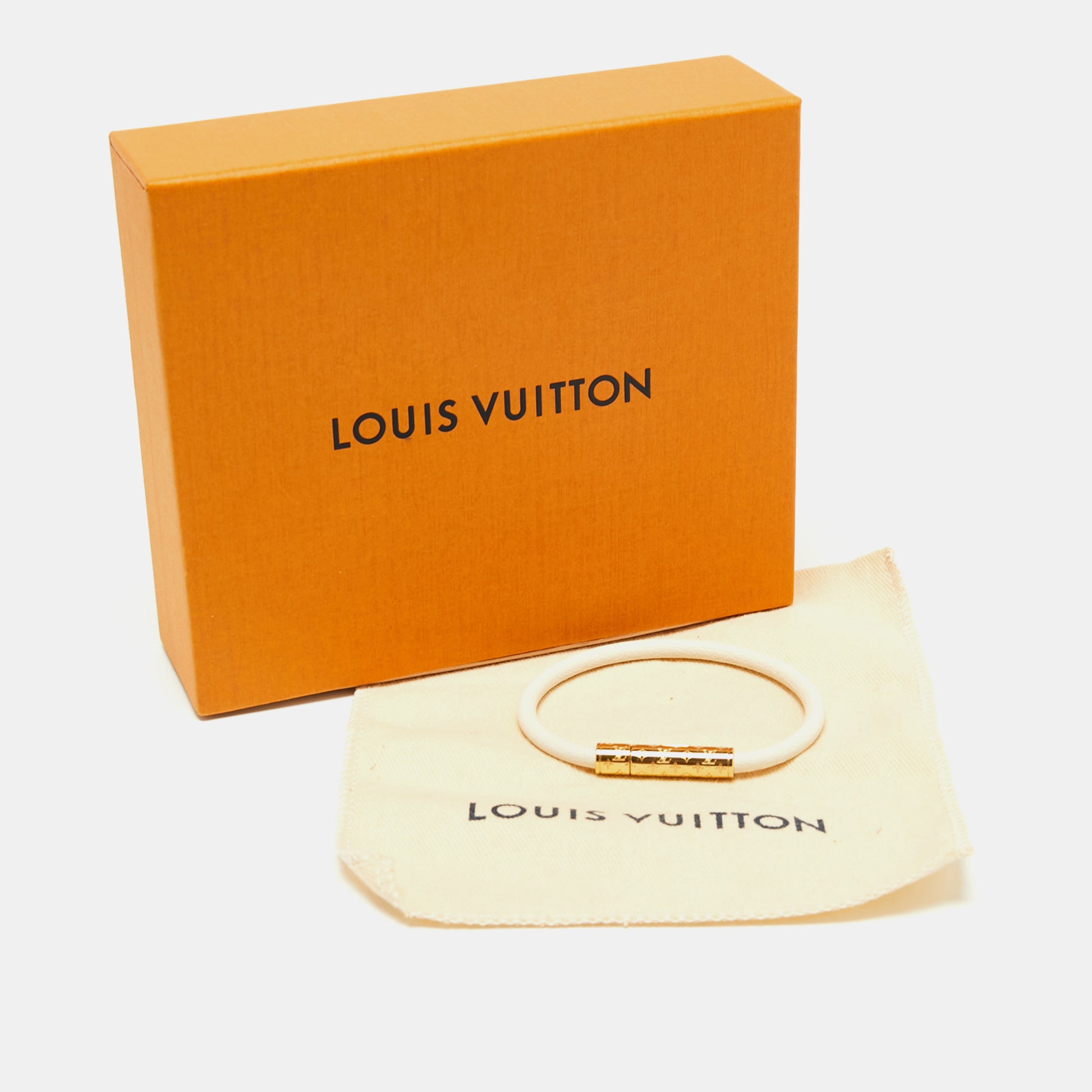 Monogram leather bracelet Louis Vuitton White in Leather - 17985802