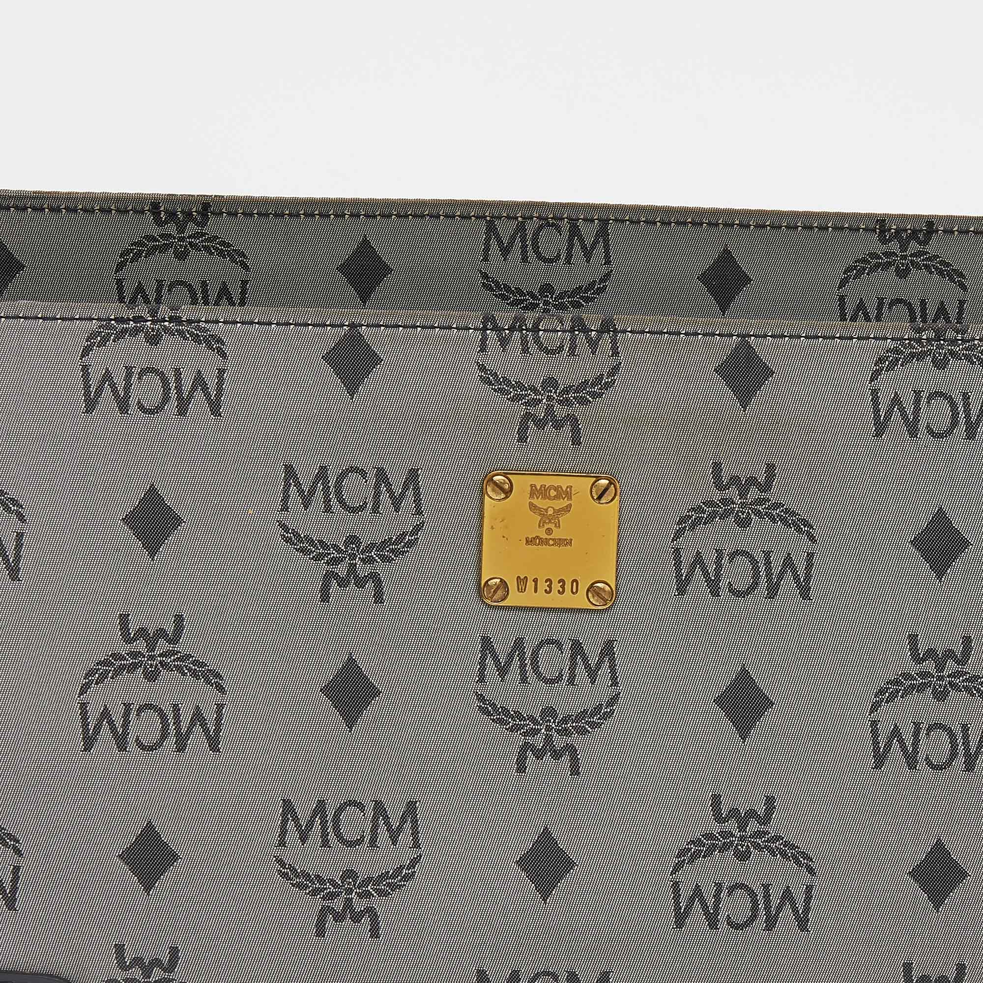 Mcm clutch men sale