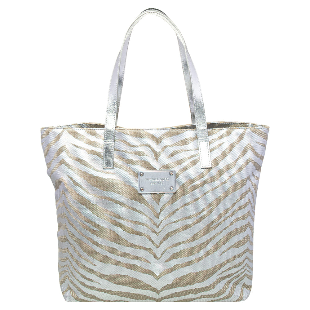 MICHAEL KORS Silver Beige Canvas And Patent Leather Tote