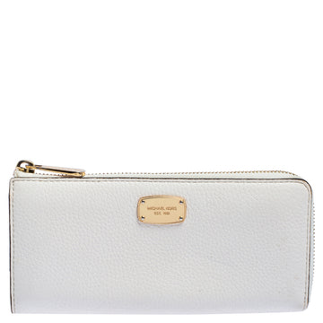 MICHAEL KORS Off White Leather Zip Continental Wallet