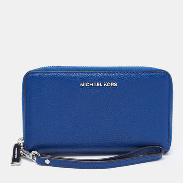 MICHAEL KORS Blue Leather Jet Set Zip Around Wristlet Wallet