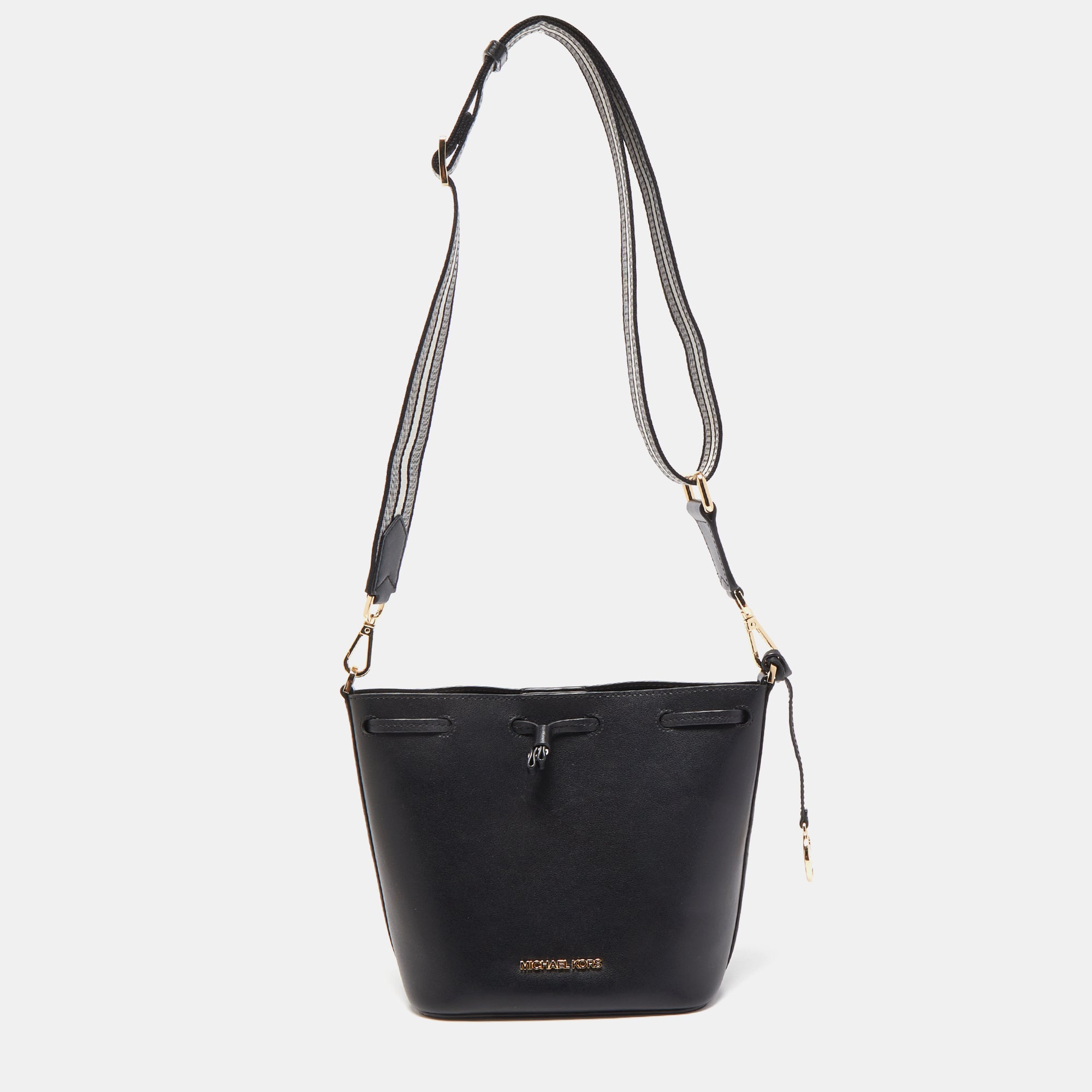 Michael kors discount eden bucket bag