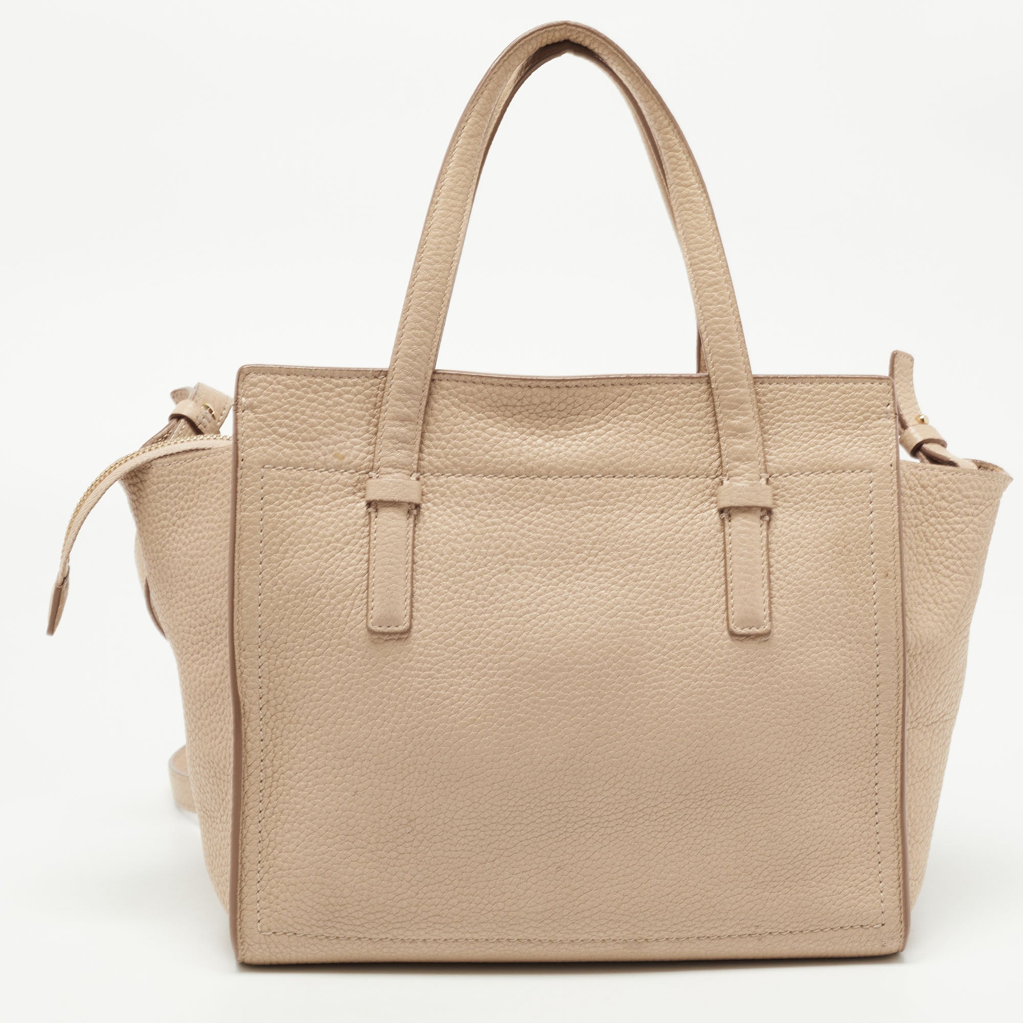 Ferragamo small hotsell amy tote