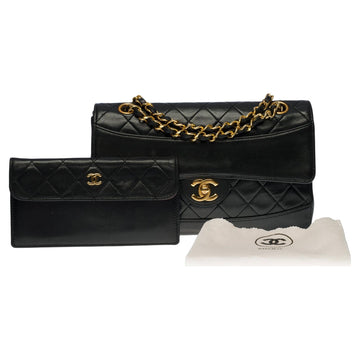 CHANEL Rare Classic Flap shoulder bag in black quilted lambskin with Pouch, GHW